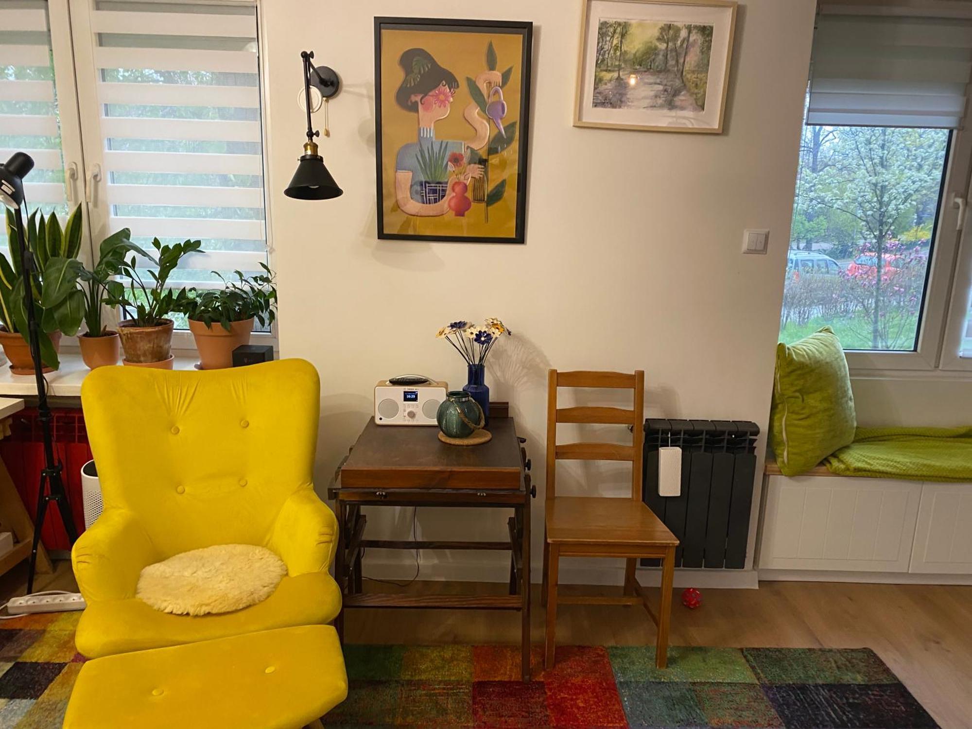 Your Cozy Hideaway Apartment